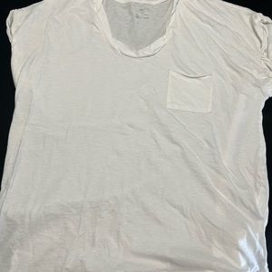 Aerie white t-shirt